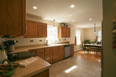 2 Beauview St, Rochester, NH 03867 - photo 3