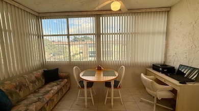 705 Lori Dr unit 309, Palm Springs, FL 33461 - photo 4