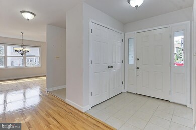300 N West St, Falls Church, VA 22046 - photo 6