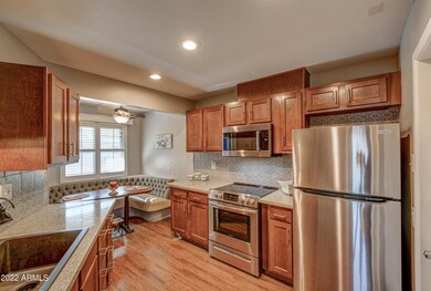 14054 N Palm Ridge Dr W, Sun City, AZ 85351 - photo 7