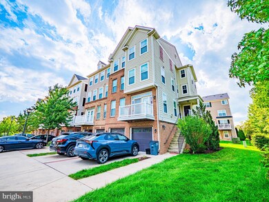 25233 Laureldale Terrace, Chantilly, VA 20152 - photo 2