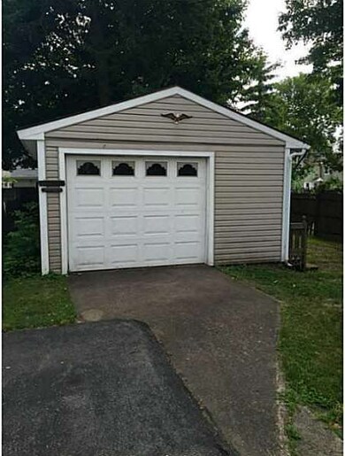 Garage.