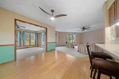 728 Nantucket Dr, Janesville, WI 53546 - photo 7