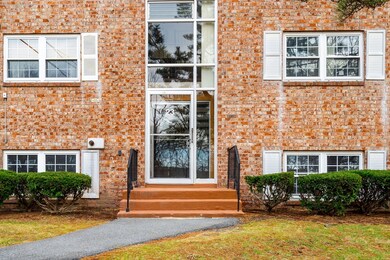 23 Edgelawn Ave unit 3, North Andover, MA 01845 - photo 2