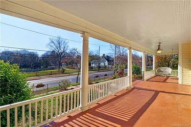 514 W Front St, Statesville, NC 28677 - photo 3