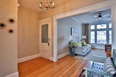 2110 Cherokee Pkwy unit D, Louisville, KY 40204 - photo 2