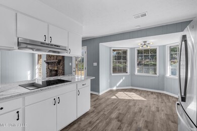 17-web-or-mls-7146 Old Canton-17
