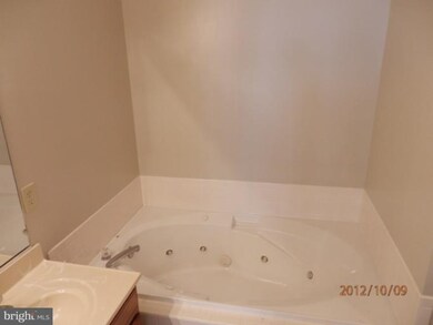 11201 Kenyon Ln, Fredericksburg, VA 22407 - photo 5