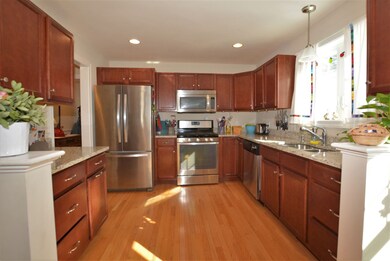 4 Elystan Cir, Nashua, NH 03064 - photo 3