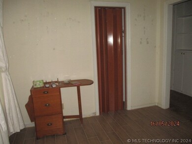 bedroom or office