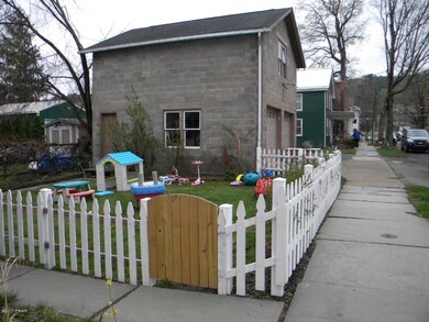 302 River St, Hawley, PA 18428 - photo 6