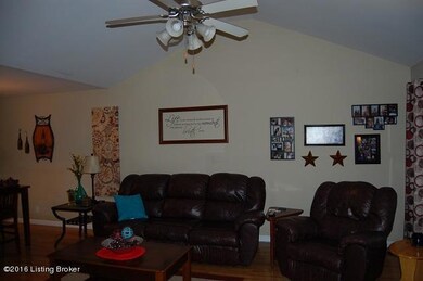 605 Forest Ridge Dr, Mount Washington, KY 40047 - photo 3