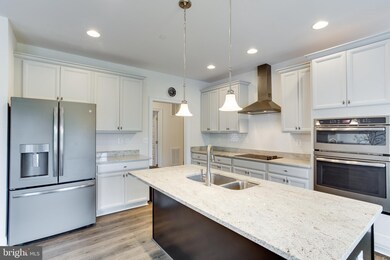 212 Dismondy Dr, Huntingtown, MD 20639 - photo 4