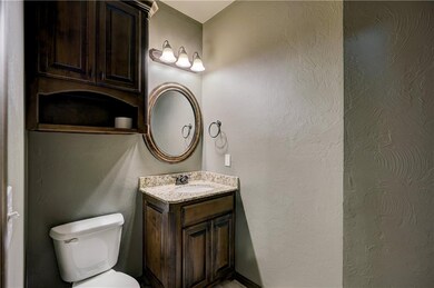 909 NW 196th Place, Edmond, OK 73012 - photo 2