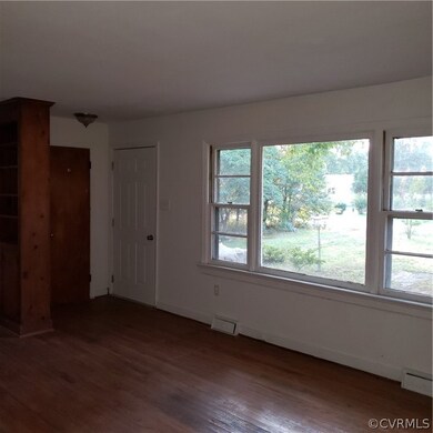 12121 Brookview Dr, Midlothian, VA 23112 - photo 2