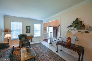 8 Crimson Dr, Norristown, PA 19401 - photo 5