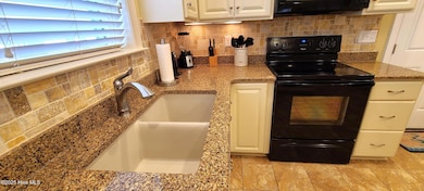 421 30th kitchen sink