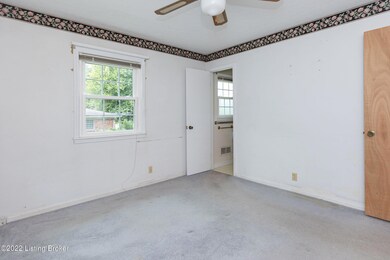 305 Ford Dr, Mount Washington, KY 40047 - photo 4