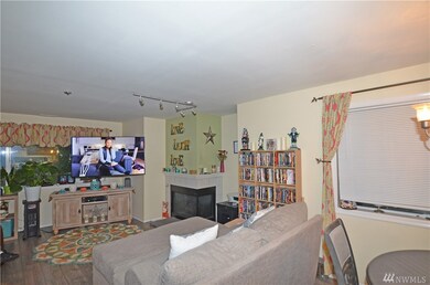 7405 Beverly Ln unit 205, Everett, WA 98203 - photo 2