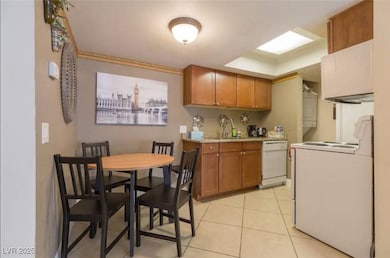 4200 S Valley View Blvd unit 2049, Las Vegas, NV 89103 - photo 3