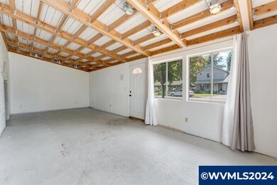 201 E 8th St, Newberg, OR 97132 - photo 4