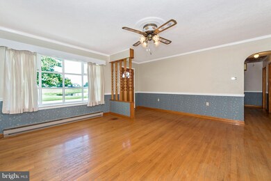 4278 Harney Rd, Taneytown, MD 21787 - photo 3