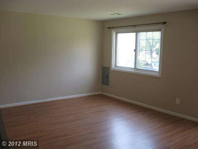 6909 Forest Terrace, Hyattsville, MD 20785 - photo 3