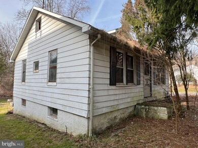 130 N Walnut St, Kennett Square, PA 19348 - photo 2