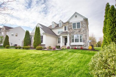 880 Garden Ct, Easton, PA 18040 - photo 2