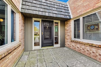 1920 Somerset Ln unit 52, Northbrook, IL 60062 - photo 2