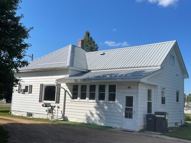 839 S Superior St, Antigo, WI 54409 - photo 3