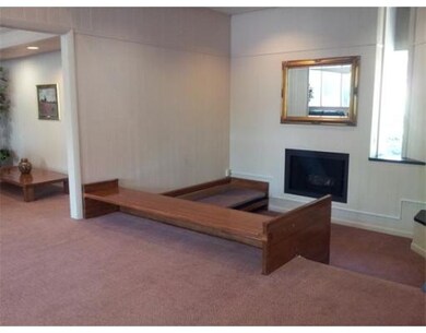 42 Shrewsbury Green Dr, Shrewsbury, MA 01545 - photo 4