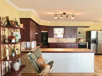 1412 W 8th St. Kaplan
