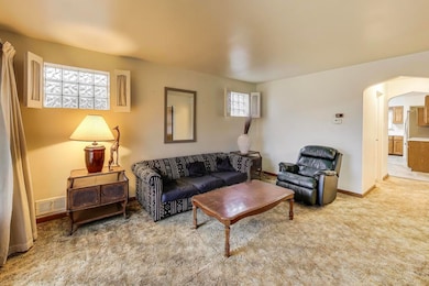 unlisted-address, Dolton, IL 60419 - photo 4