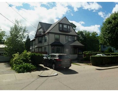 21 Maynard St, Pawtucket, RI 02860 - photo 2