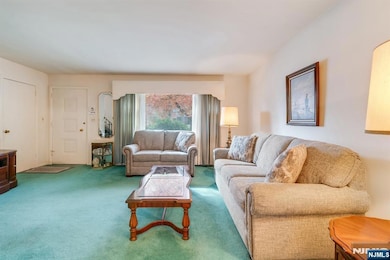 378 Lookout Ave, Hackensack, NJ 07601 - photo 7