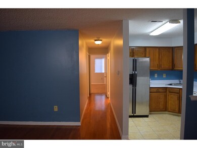 7207 Tamarron Dr unit 7207, Plainsboro, NJ 08536 - photo 3