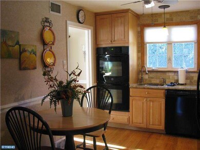 305 Somerset Place, Wallingford, PA 19086 - photo 6