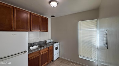 13507 Victory Blvd unit 2, Los Angeles, CA 91401 - photo 4