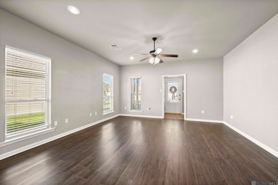 42391 Cedarstone Ave, Prairieville, LA 70769 - photo 6