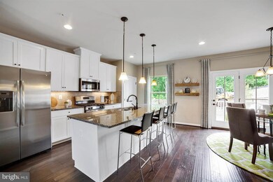 2718 Fredericksburg Rd, Hanover, MD 21076 - photo 7