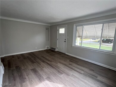 5200 Clement Ave, Maple Heights, OH 44137 - photo 7