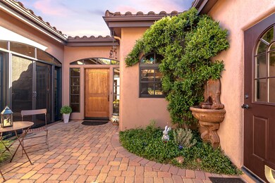 1 COURTYARD ENTRY_3334