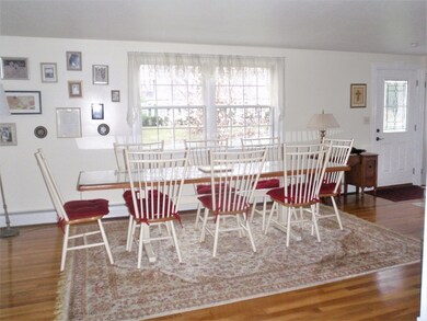 477 Bullard St, Holden, MA 01520 - photo 4