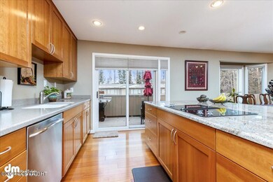 11-Kitchen 20240419-DW-8301