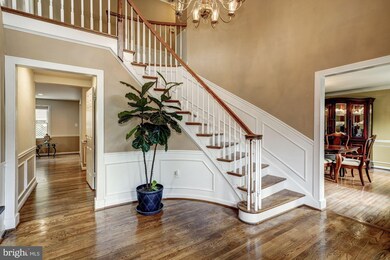 11501 Evelake Ct, Gaithersburg, MD 20878 - photo 5