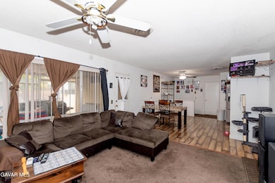 44512 N Tabler Ave, Lancaster, CA 93535 - photo 4