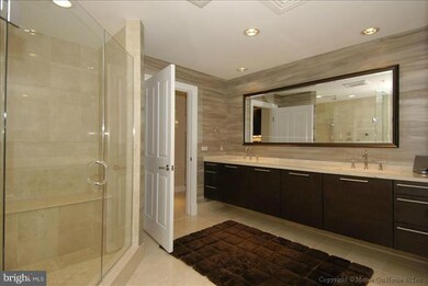 The Ritz-Carlton Residences, Baltimore, MD 21230 - photo 2