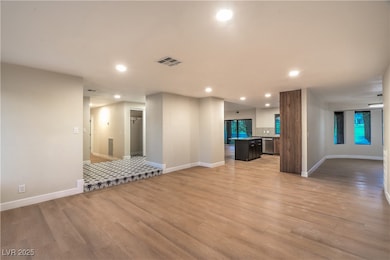 1221 Oak Tree Ln, Las Vegas, NV 89108 - photo 6