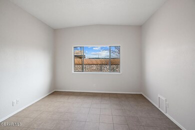 10512 Saigon Dr, El Paso, TX 79925 - photo 7